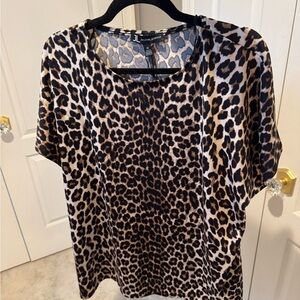 Jules & Leopold Animal Print Short Sleeve Top